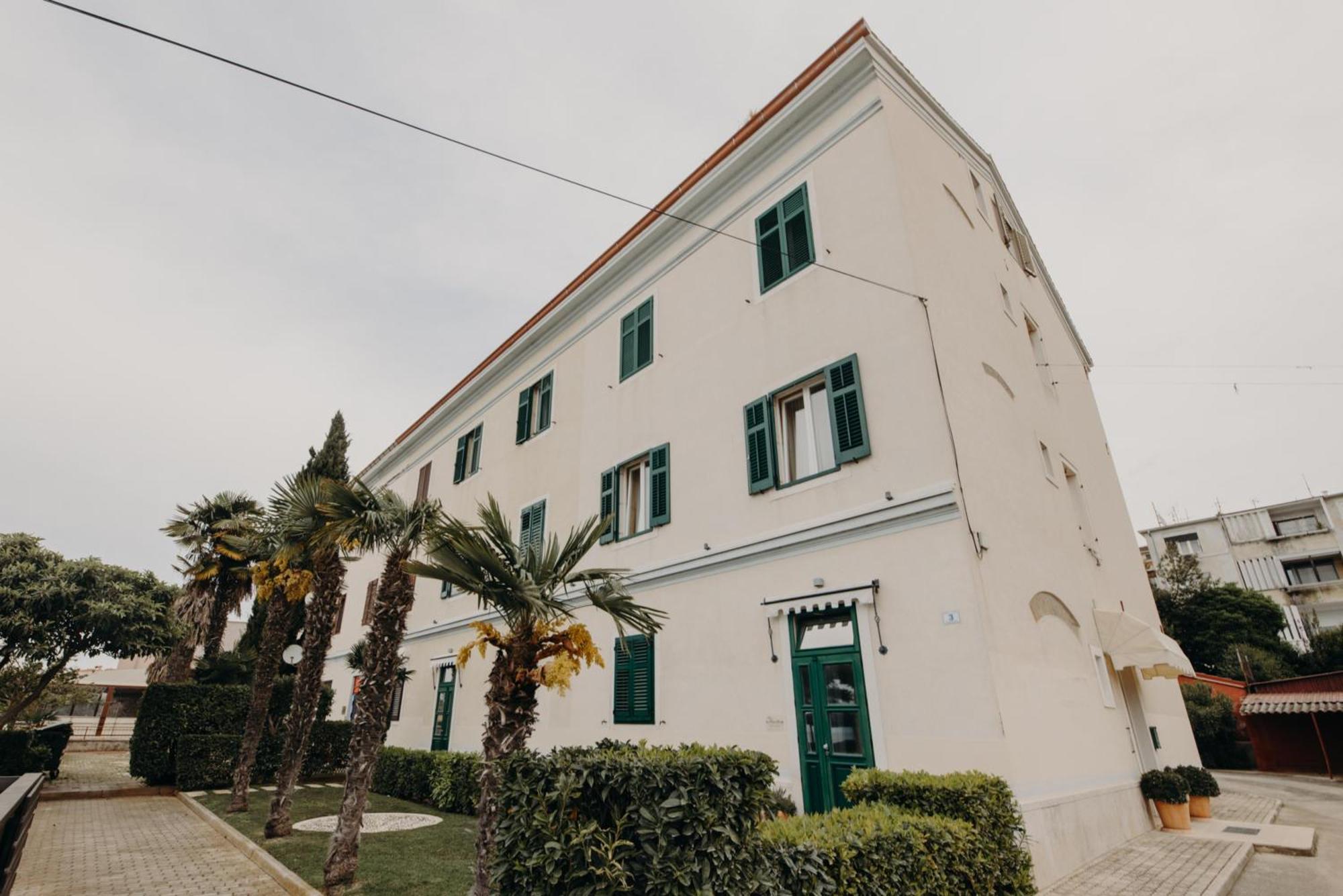 Rooms And Studios Villa Rossella 2 Rovinj Exterior foto